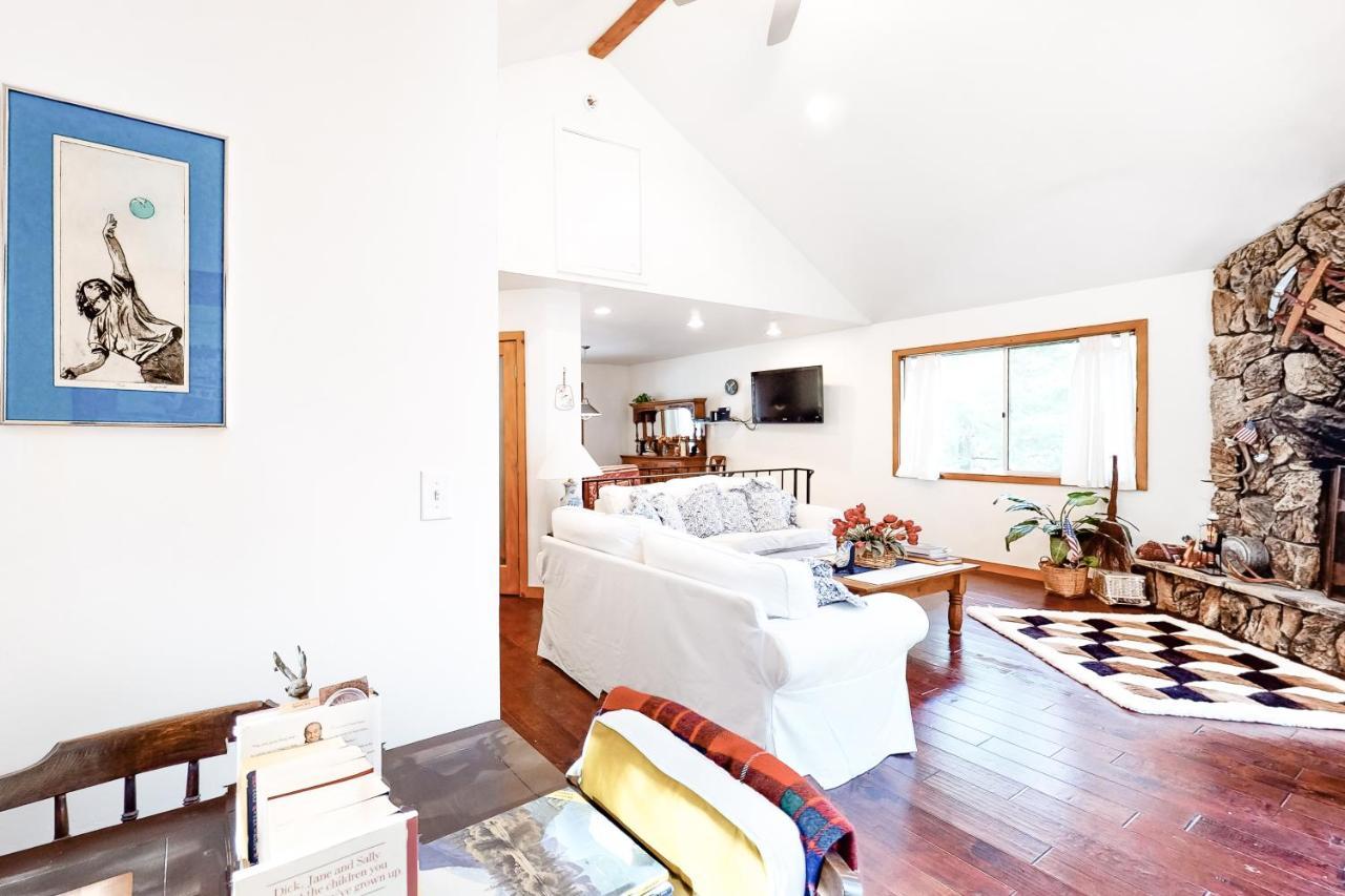Villa Babbling Brook Lake Arrowhead Exterior foto